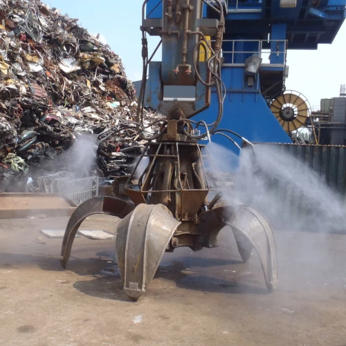 misting-crane-scaled